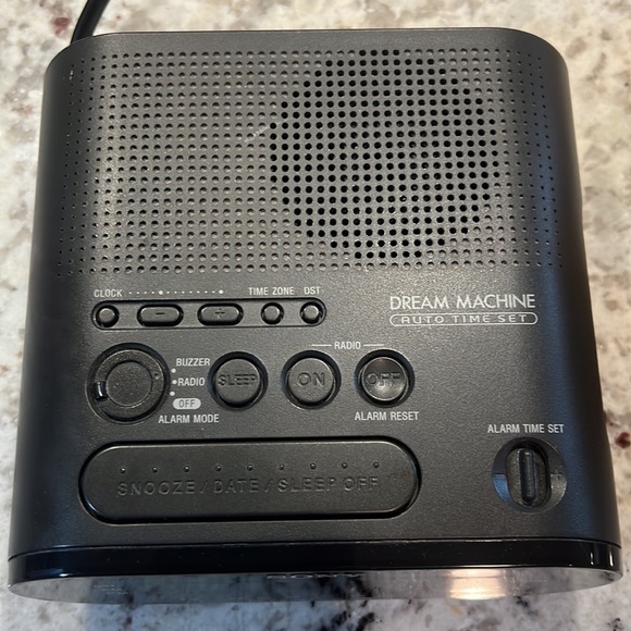 Sony Dream Machine clock radio - Picture 2 of 5